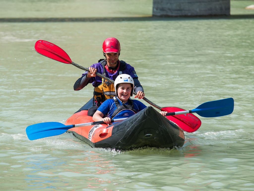 Descenso en canoa con corriente tranquila en Huesca